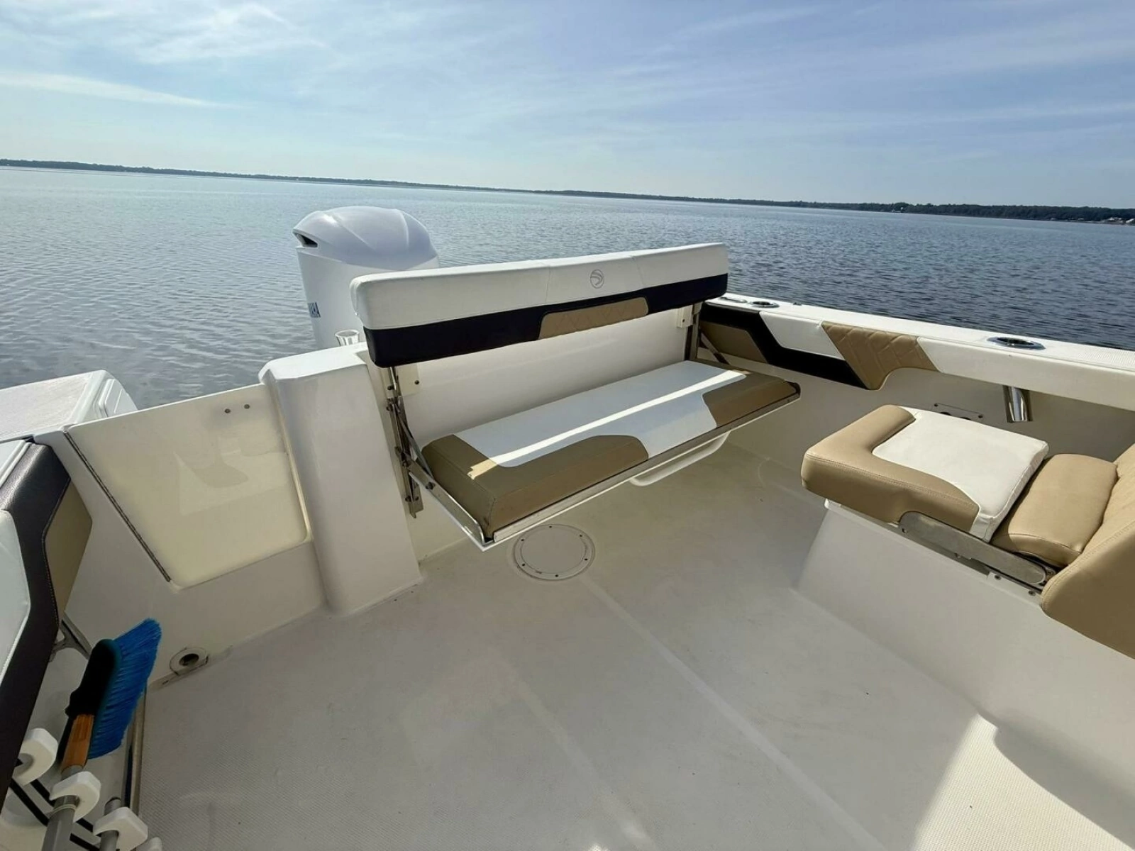 2018 Edgewater 248 CX Aft Seating