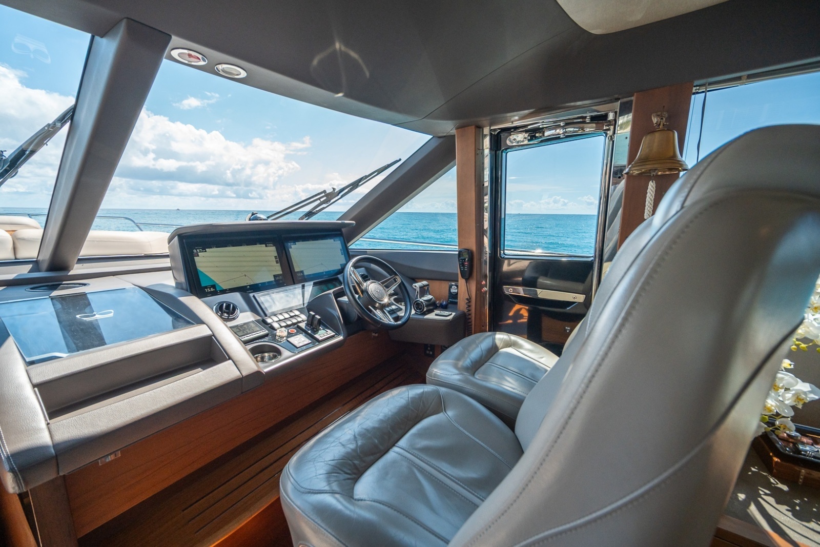 2017 Princess 68 Flybridge
