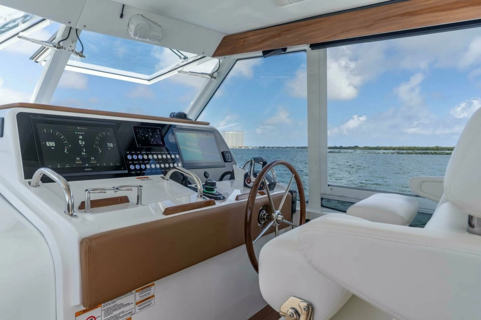MJM 47X 47-003 - Helm