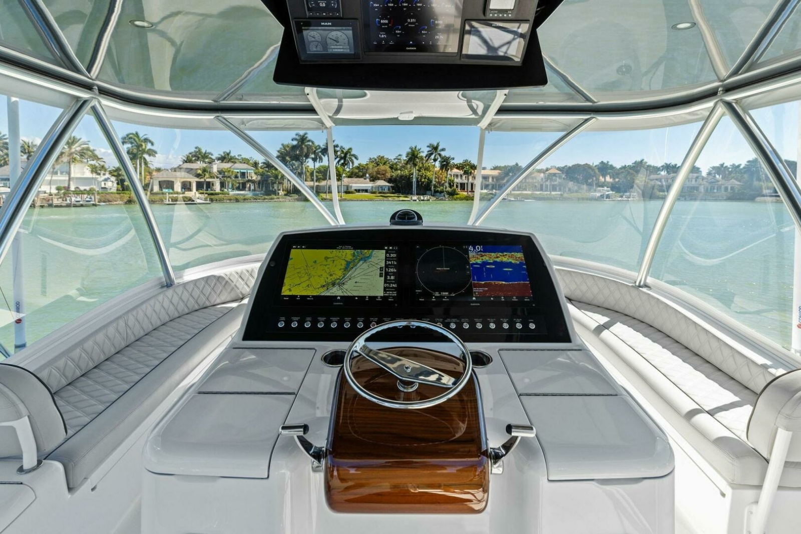 54' 2023 Viking 54 Convertible
