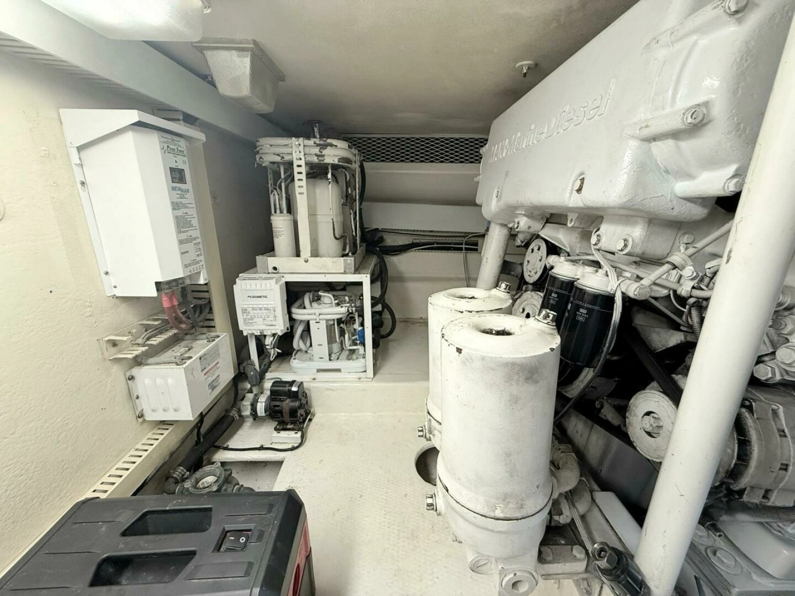 Viking 50 REEL LEGACY - Engine Room