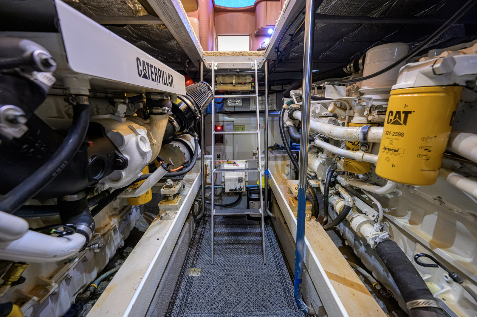 2005 Silverton 39 Motor Yacht