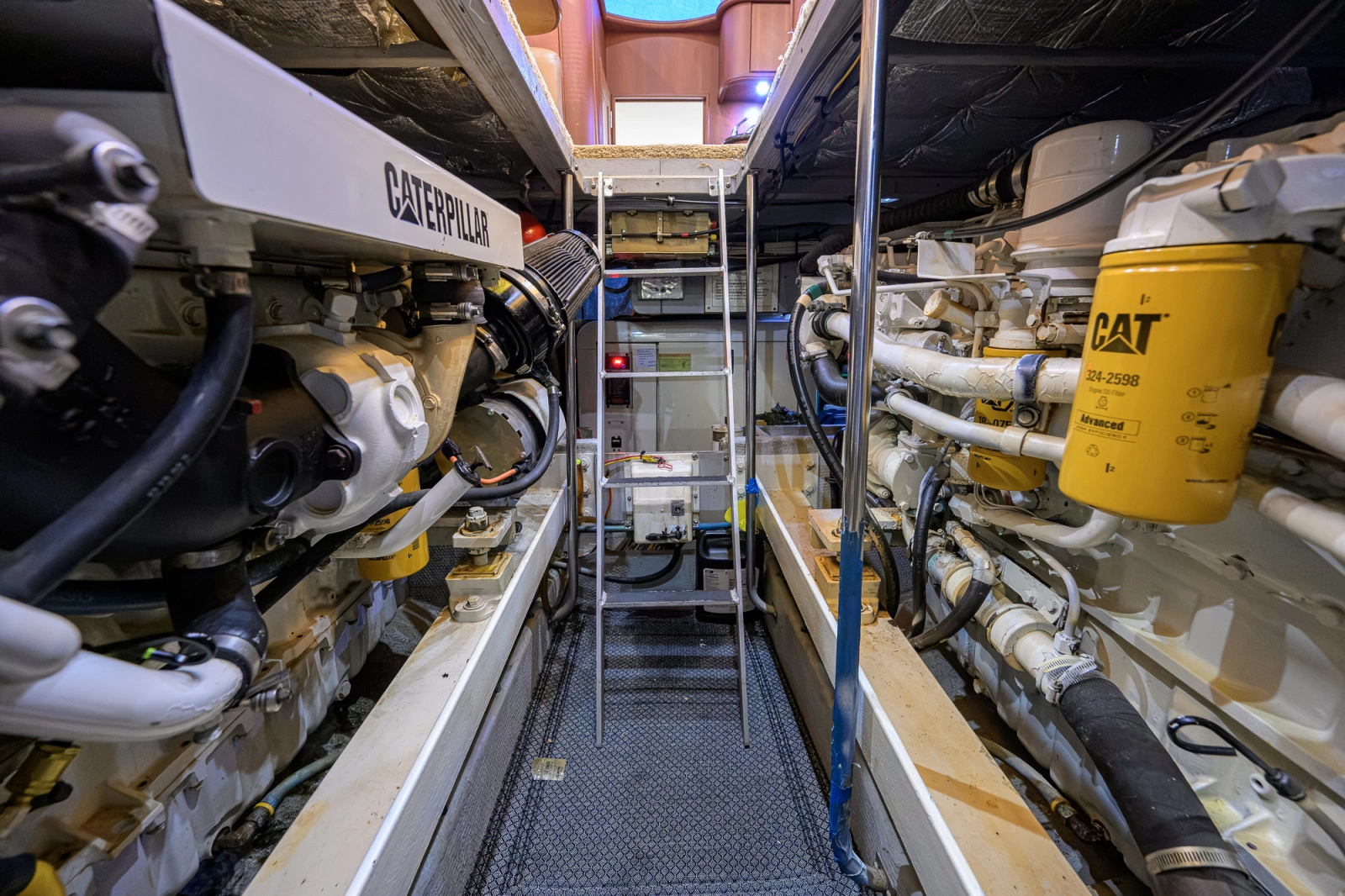 2005 Silverton 39 Motor Yacht