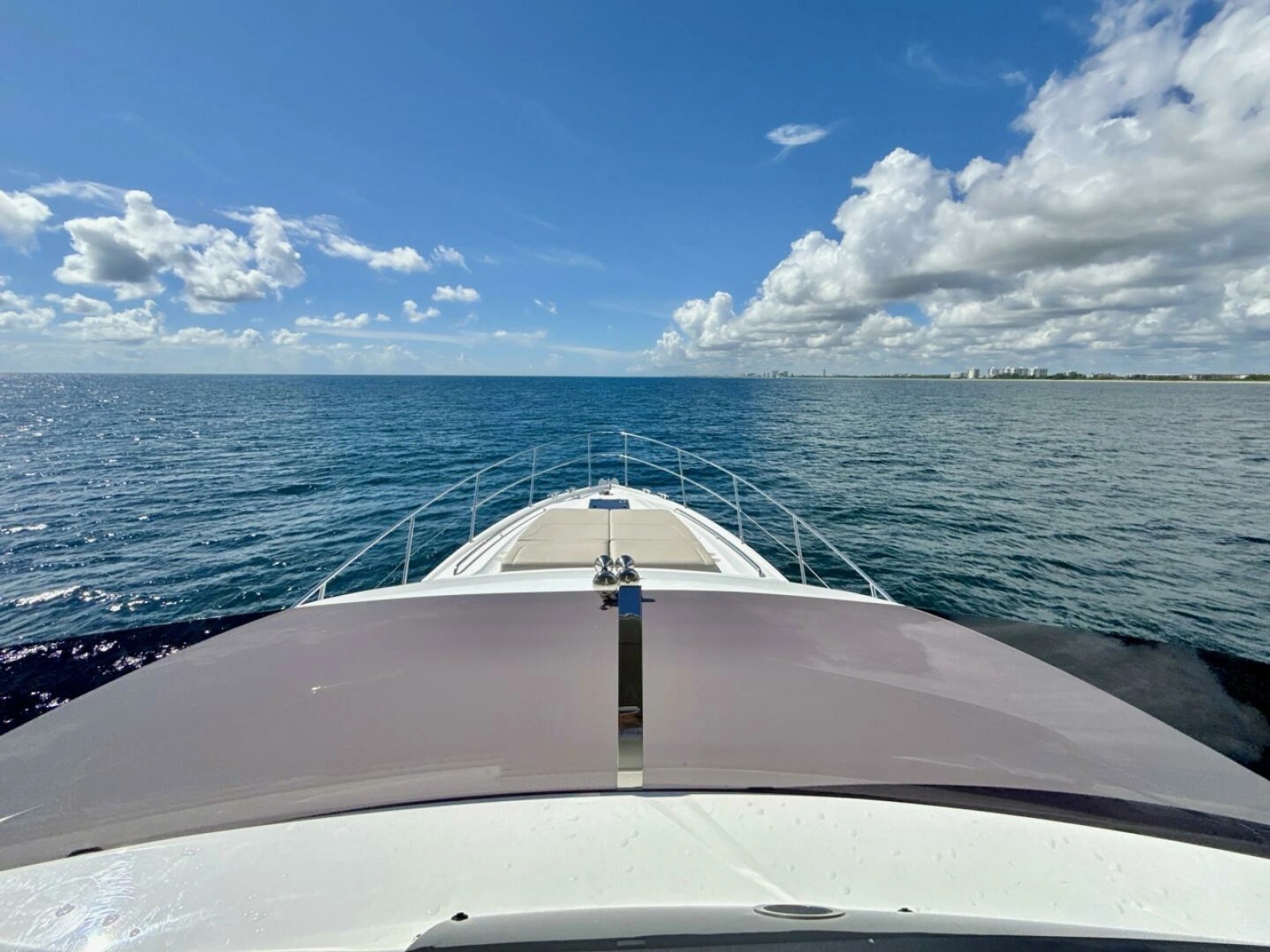 Princess 50 - Bow