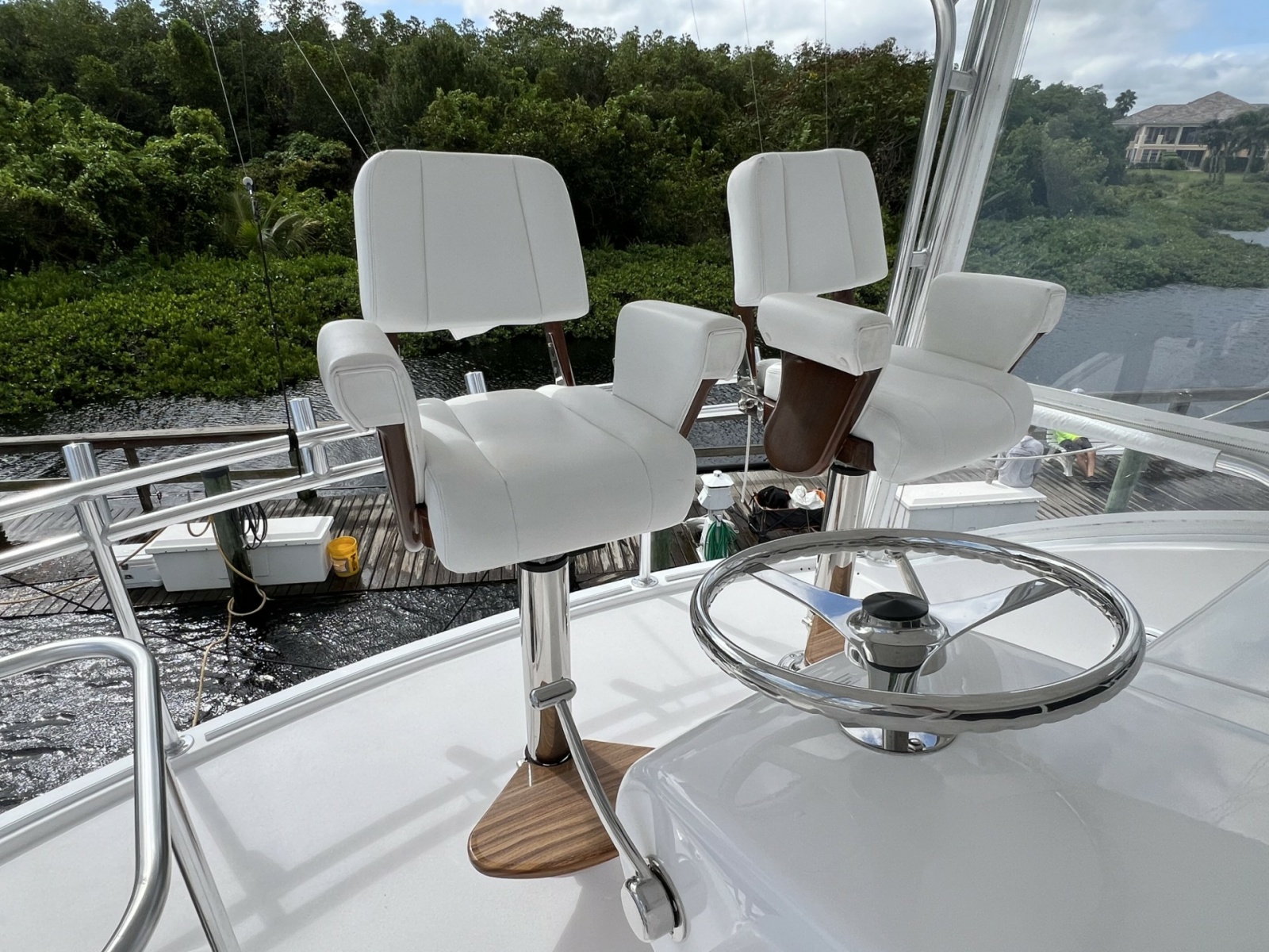 2013 Hatteras GT 54