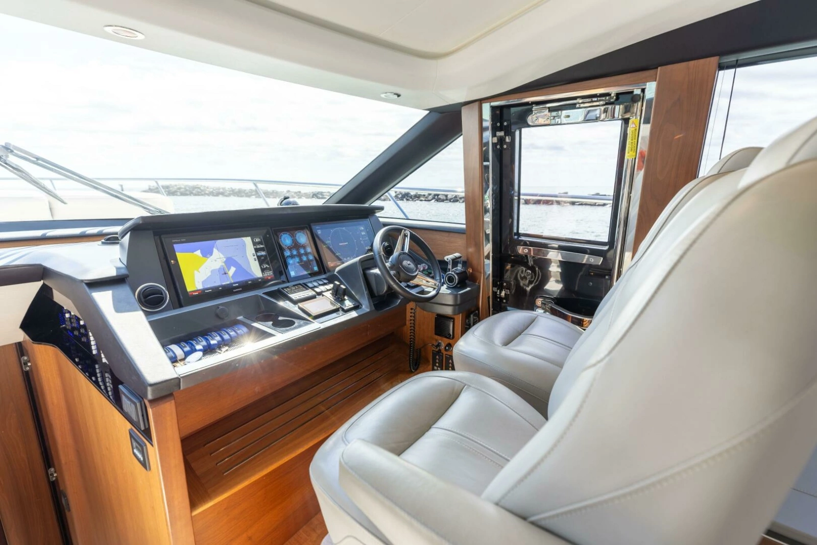2019 Princess S65 photo 18