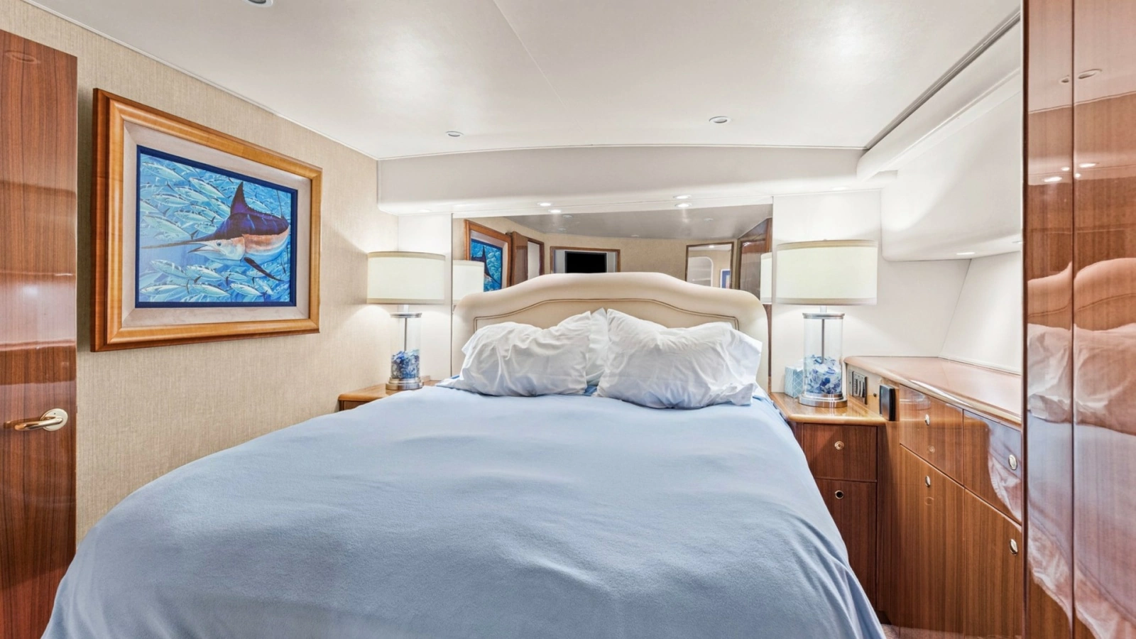 2005 61 Viking Enclosed Bridge Kelkat Master Stateroom (1)