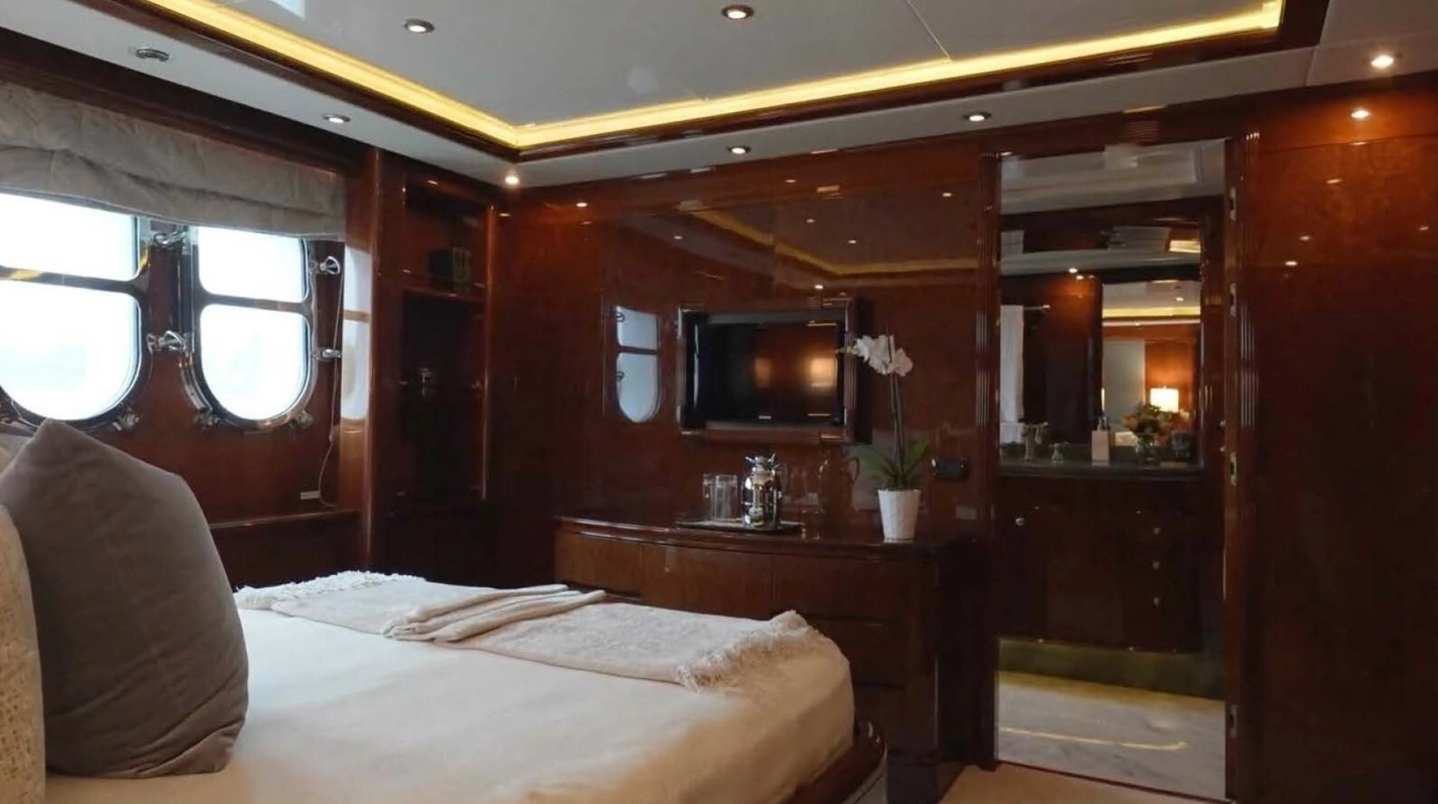 Benetti 145 Domani - Interior Guest Stateroom