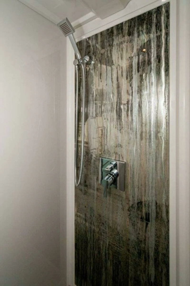 2020 Cruisers Yachts- HARPER BELL- Shower
