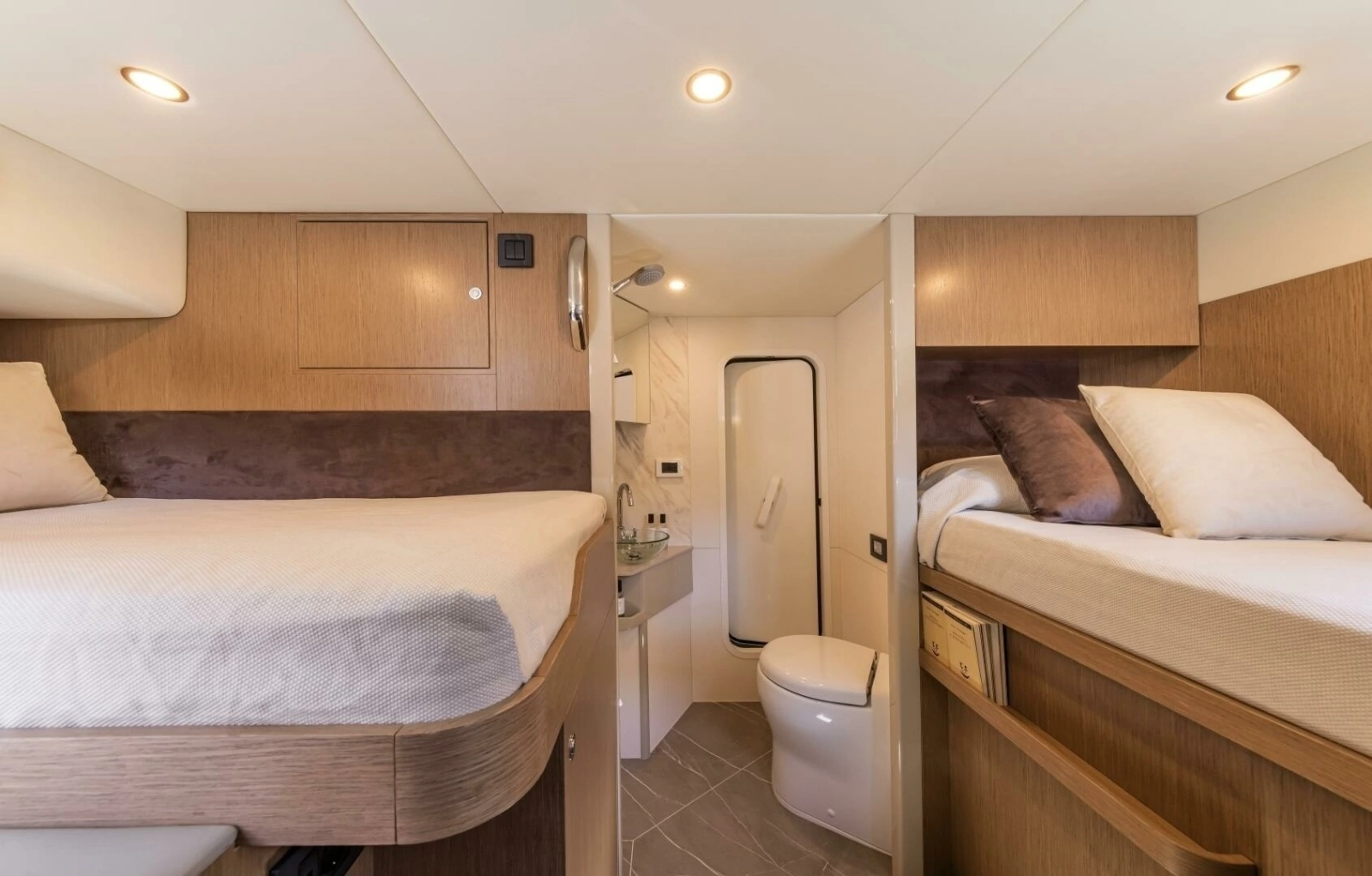 2027 60 Absolute Flybridge - Crew Quarters