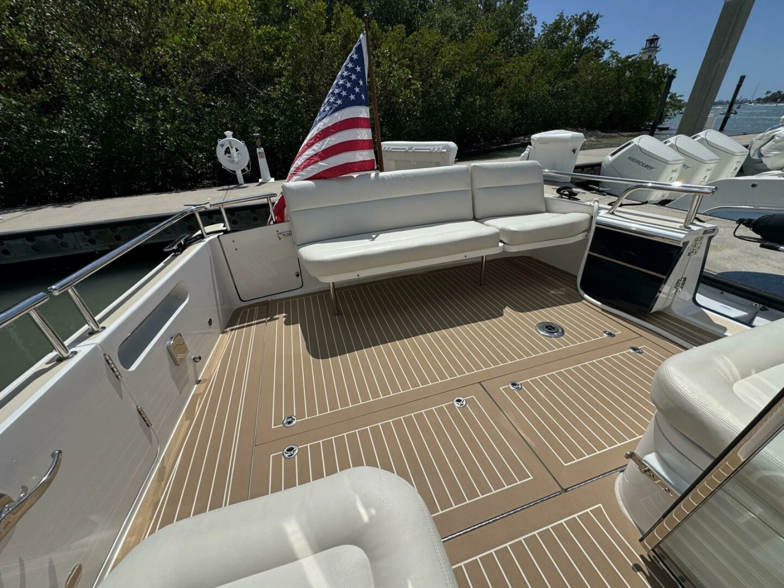 Jewel 43ft MJM Yacht For Sale