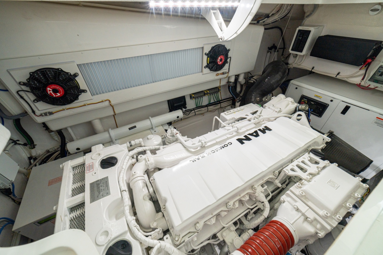 2023 Viking 46 Billfish Engines