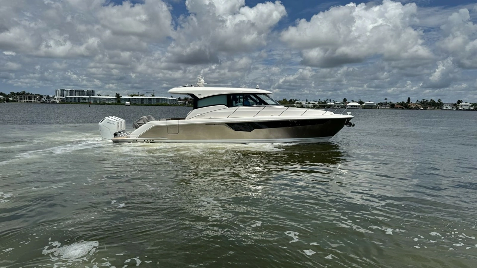 Starboard View of Tiara 48LE