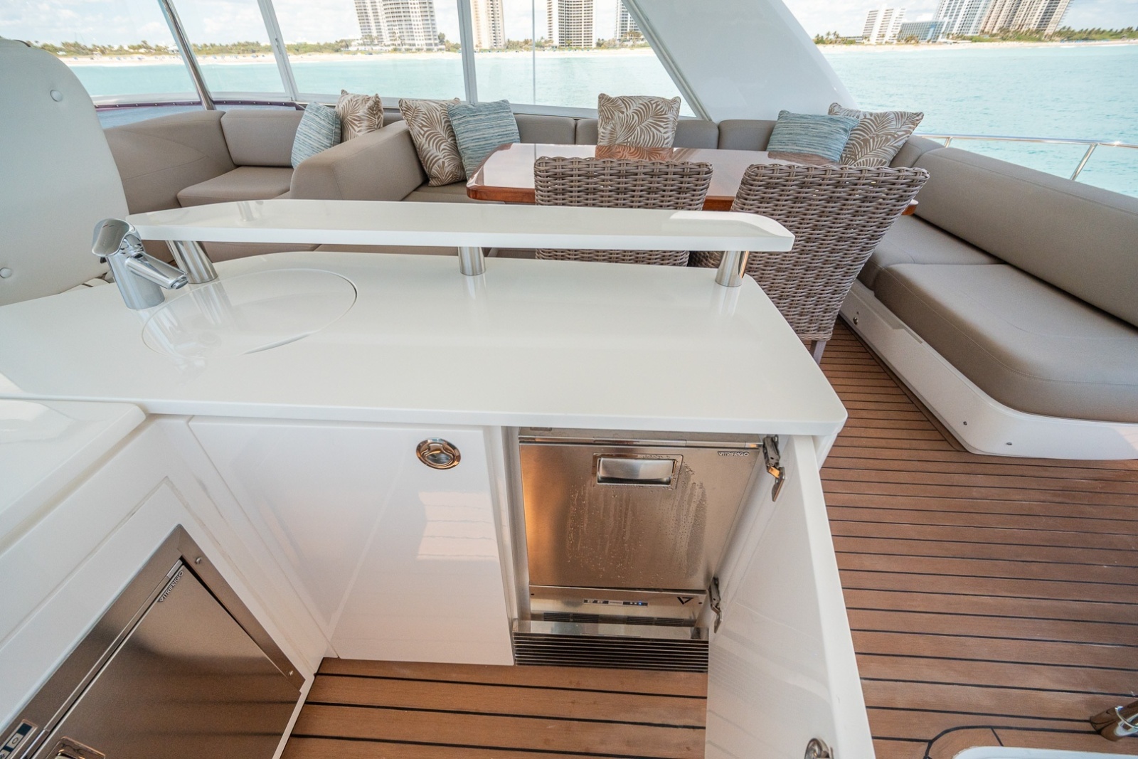 2017 Princess 68 Flybridge