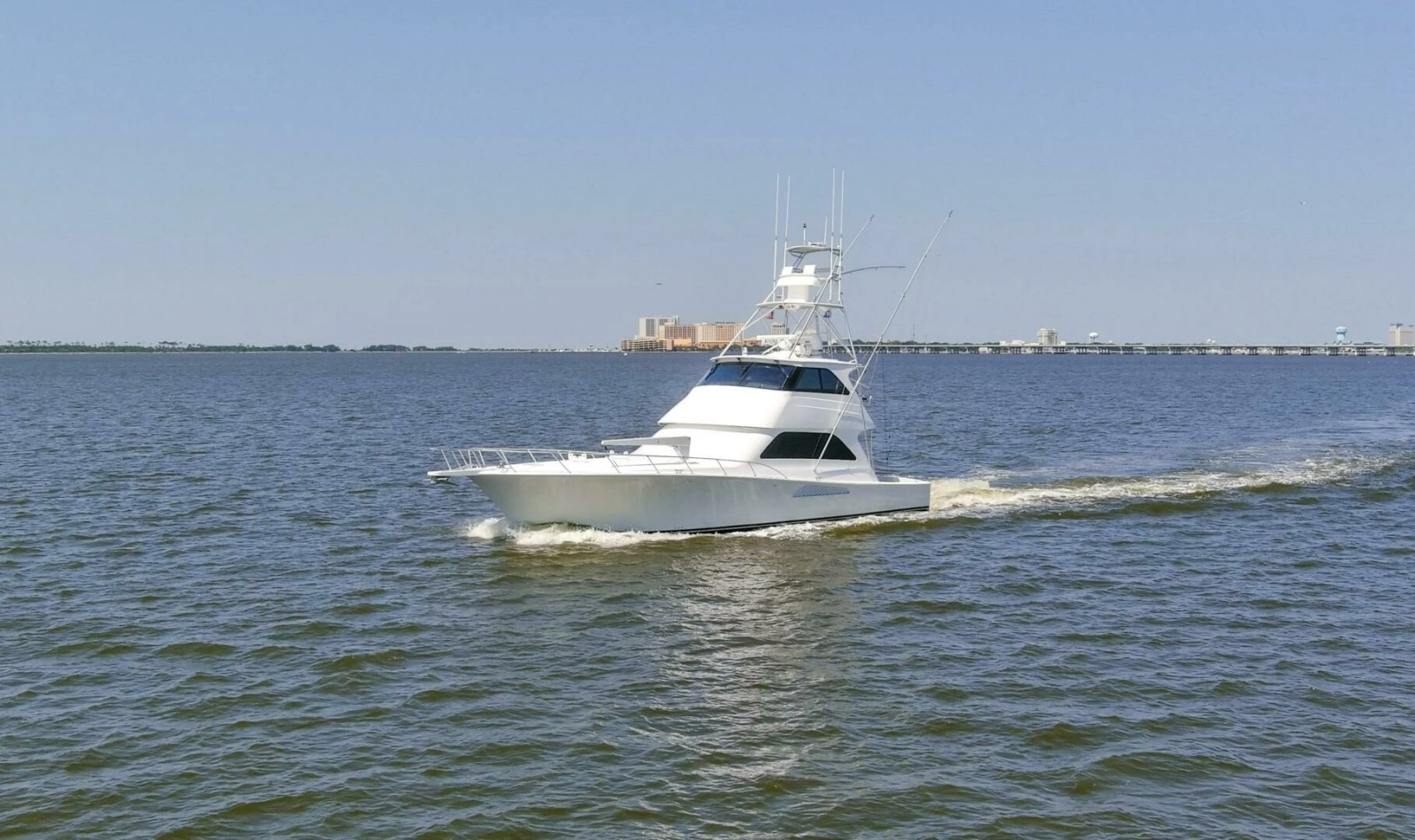 2007 64 Viking Enclosed Bridge Reel Blues Exterior (8)
