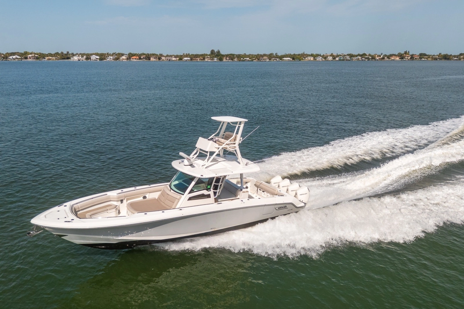 Boston Whaler 380 Outrage - Worth the Tiempo