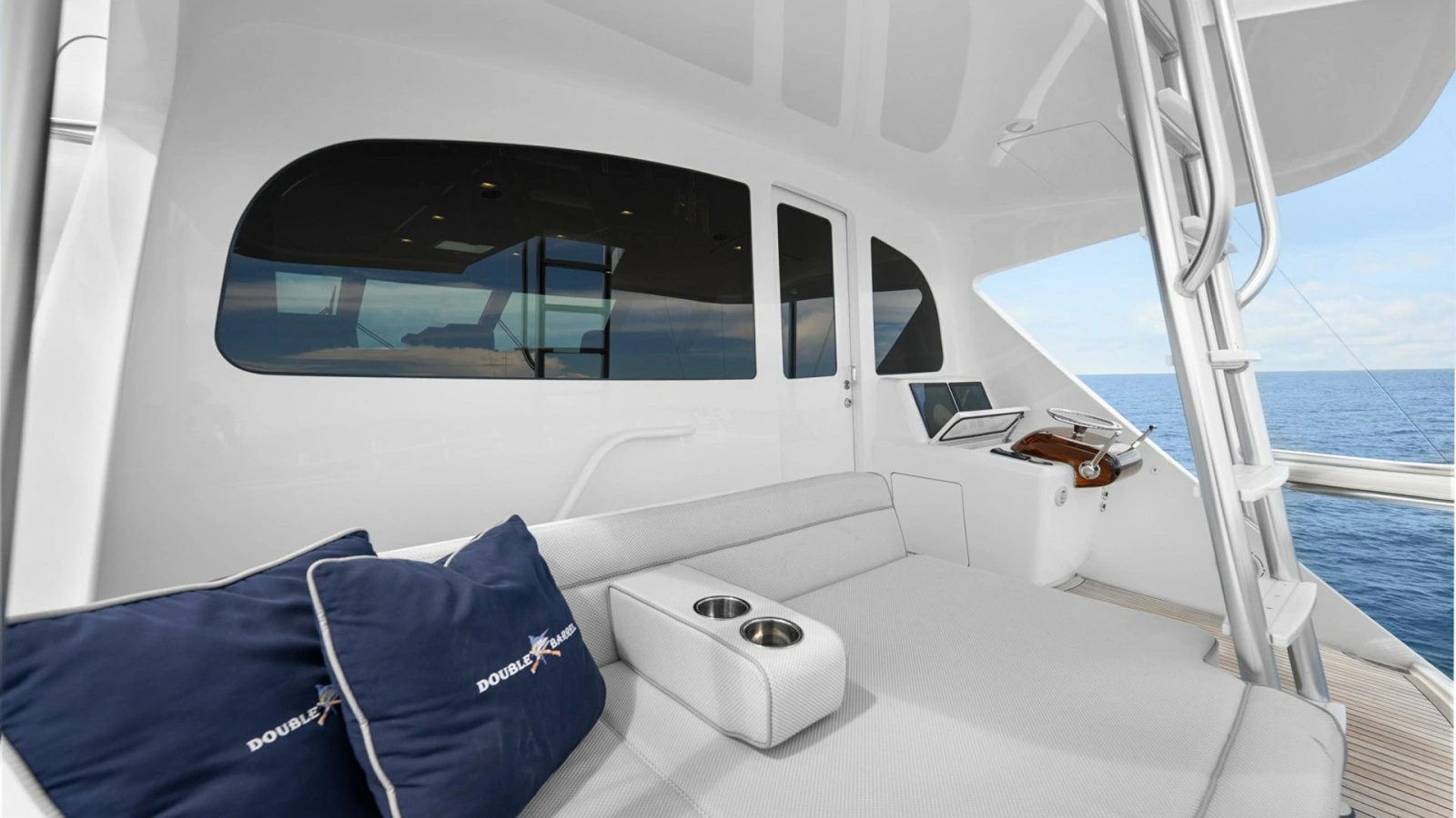 Flybridge Seating with Ocean View