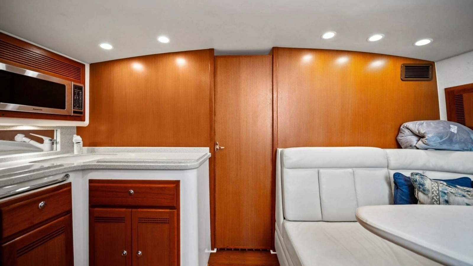 Miss B Havin 40ft Cabo Yacht For Sale