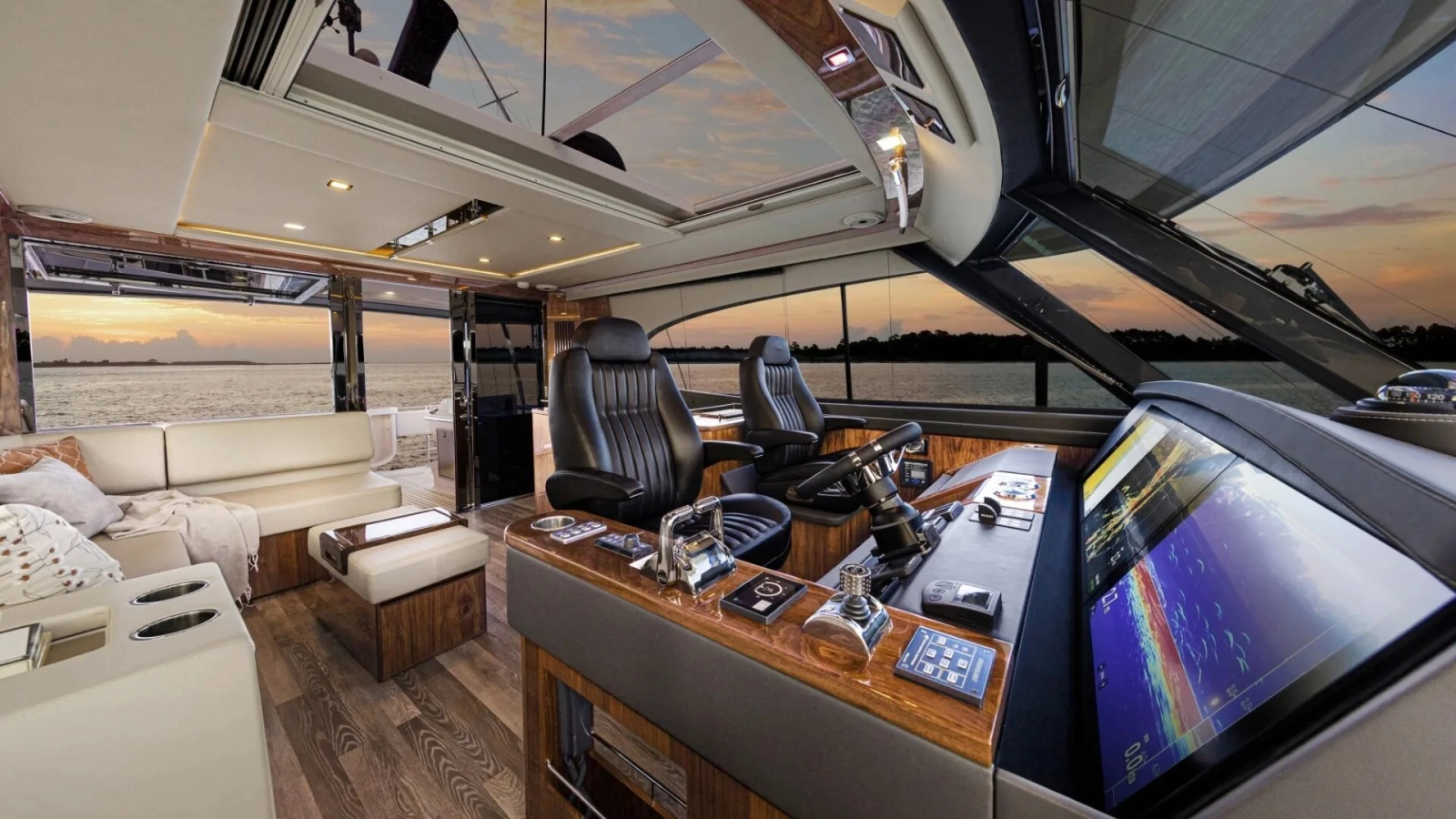 72 SPORTS MOTOR YACHT 72ft Riviera Yacht For Sale