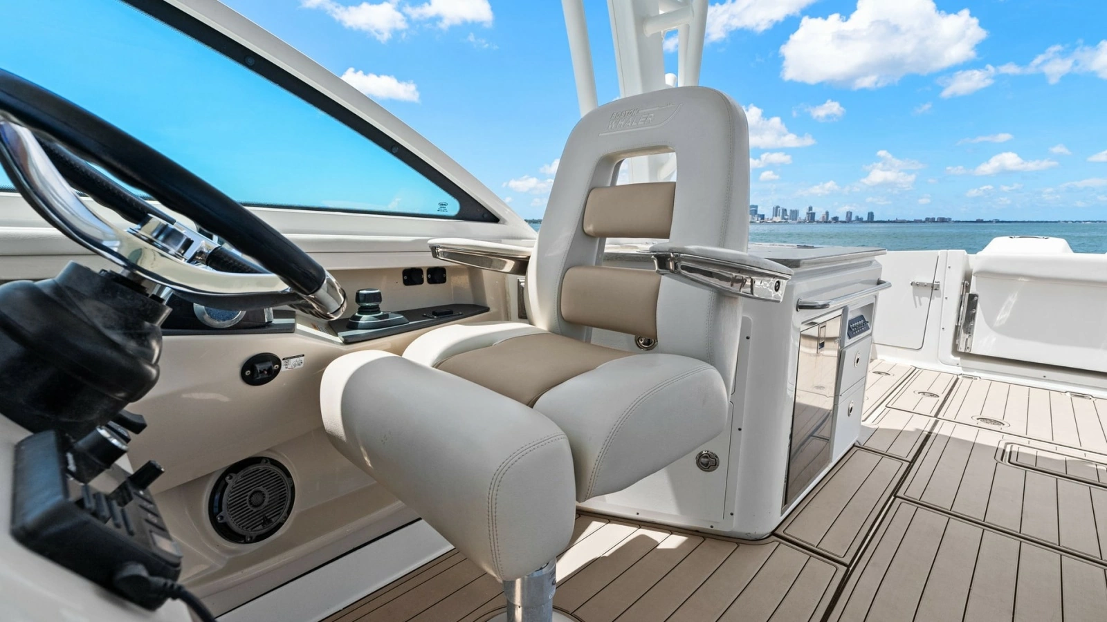 Helm Station with Premium Seating