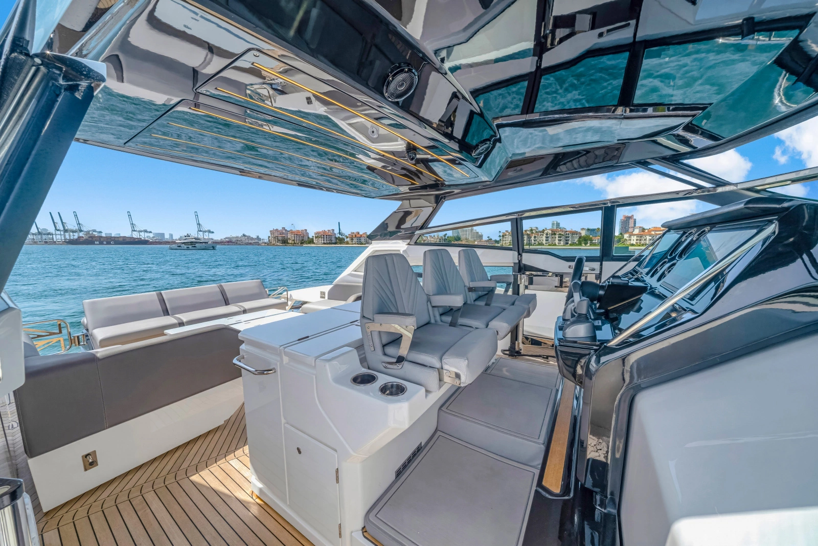 2024 Sunseeker Superhawk 55