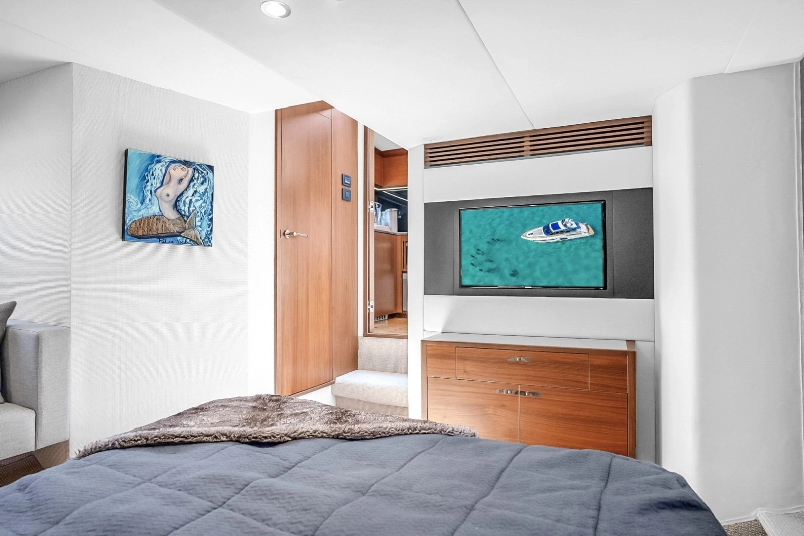 2016 Princess V58-HAPPY HOUR- Master Stateroom