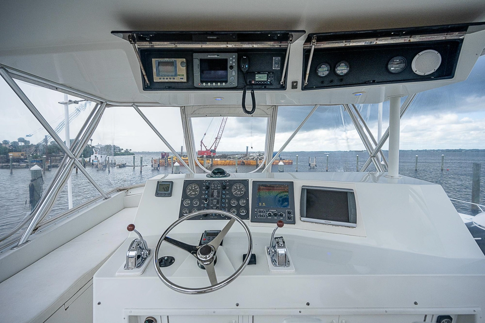 1998 Viking 47 Convertible