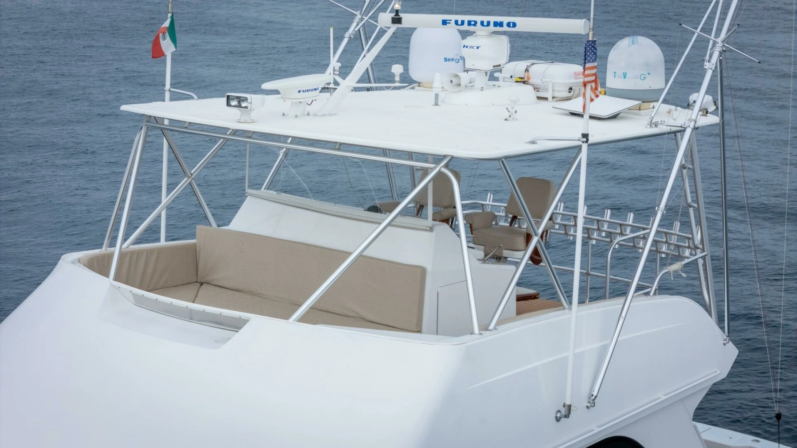 2000 Viking 55 Convertible photo 28