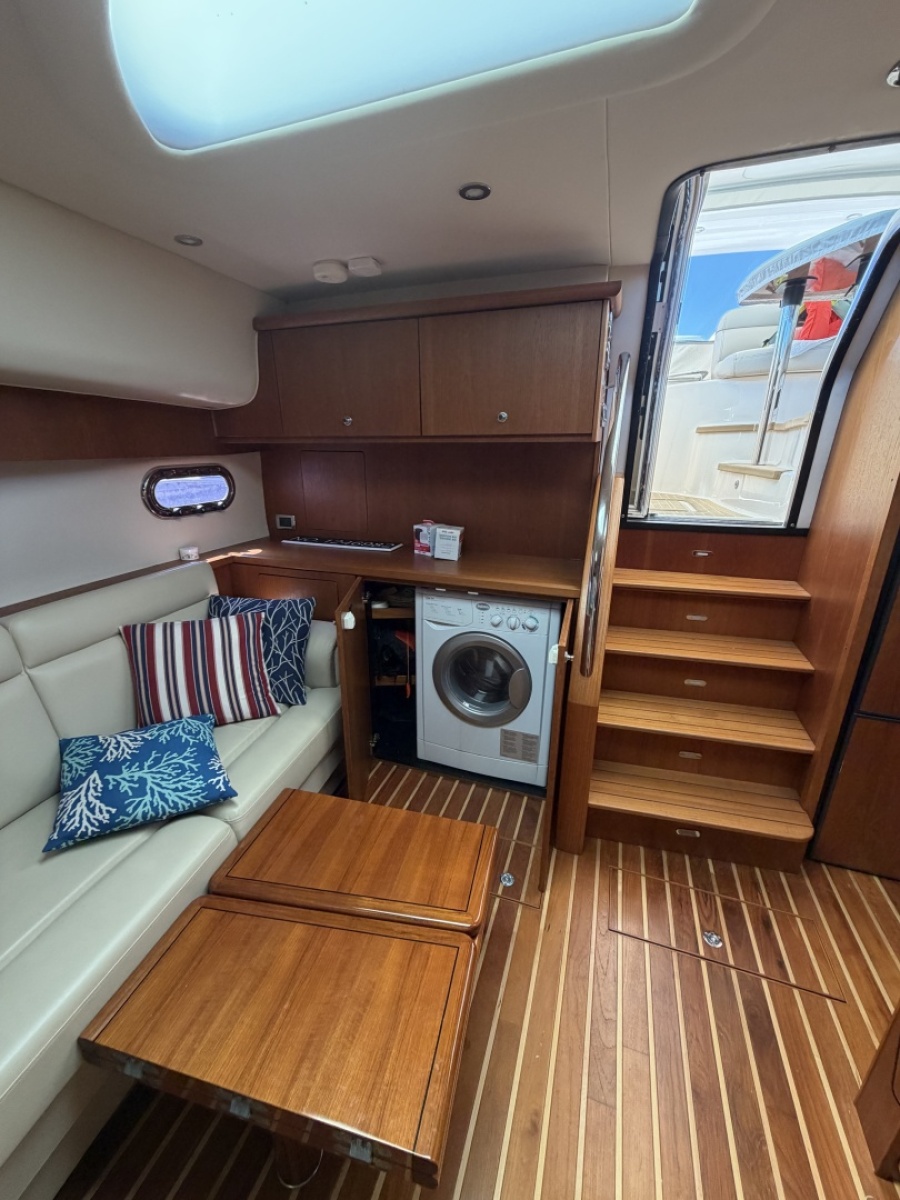 2013 Tiara Yachts 4500 Sovran
