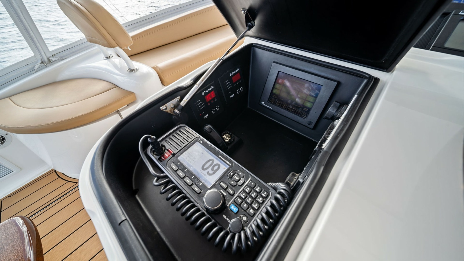 Flybridge Navigation Console