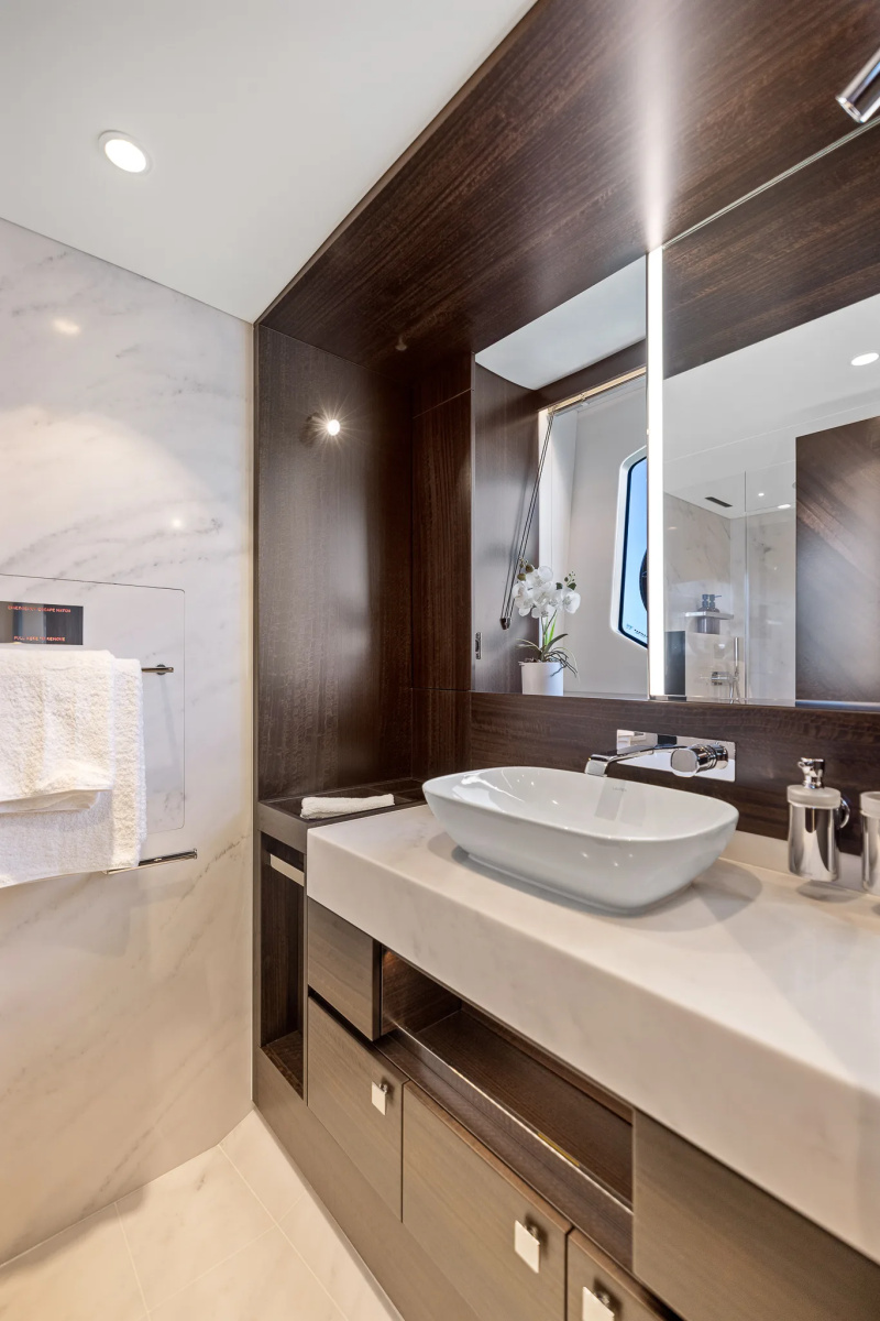2024 Sunseeker Manhattan 68
