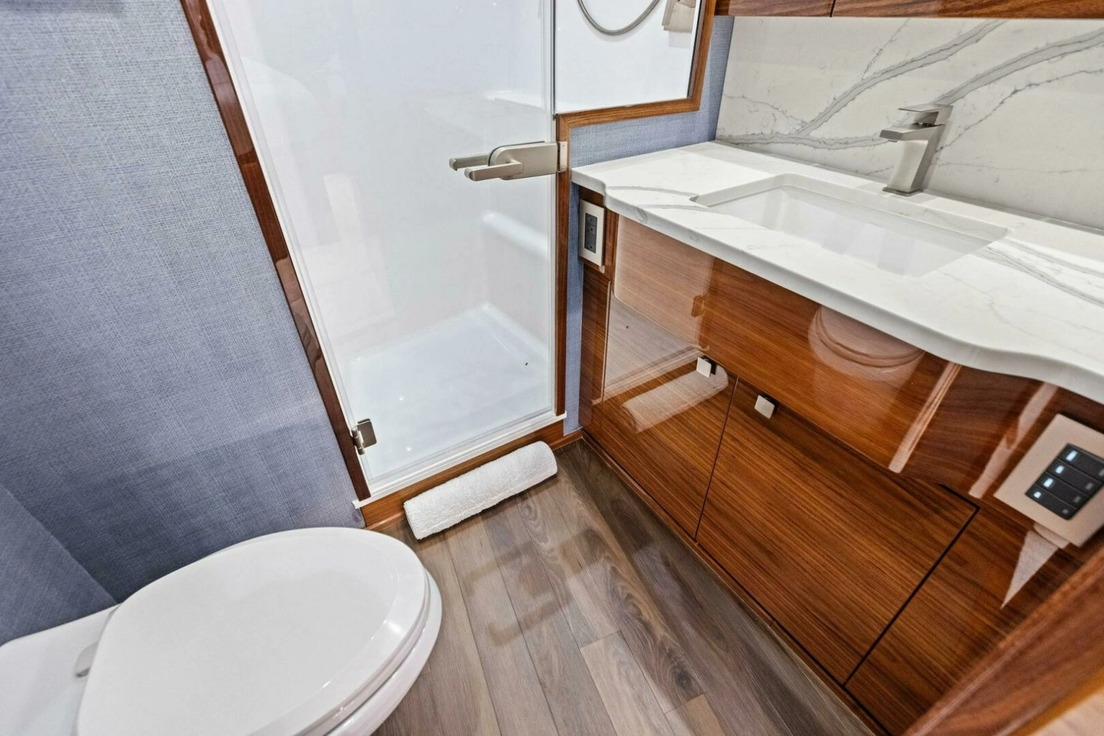 2026 Viking 82 Convertible- TEAM HARVEY I- STBD Guest Sateroom Head