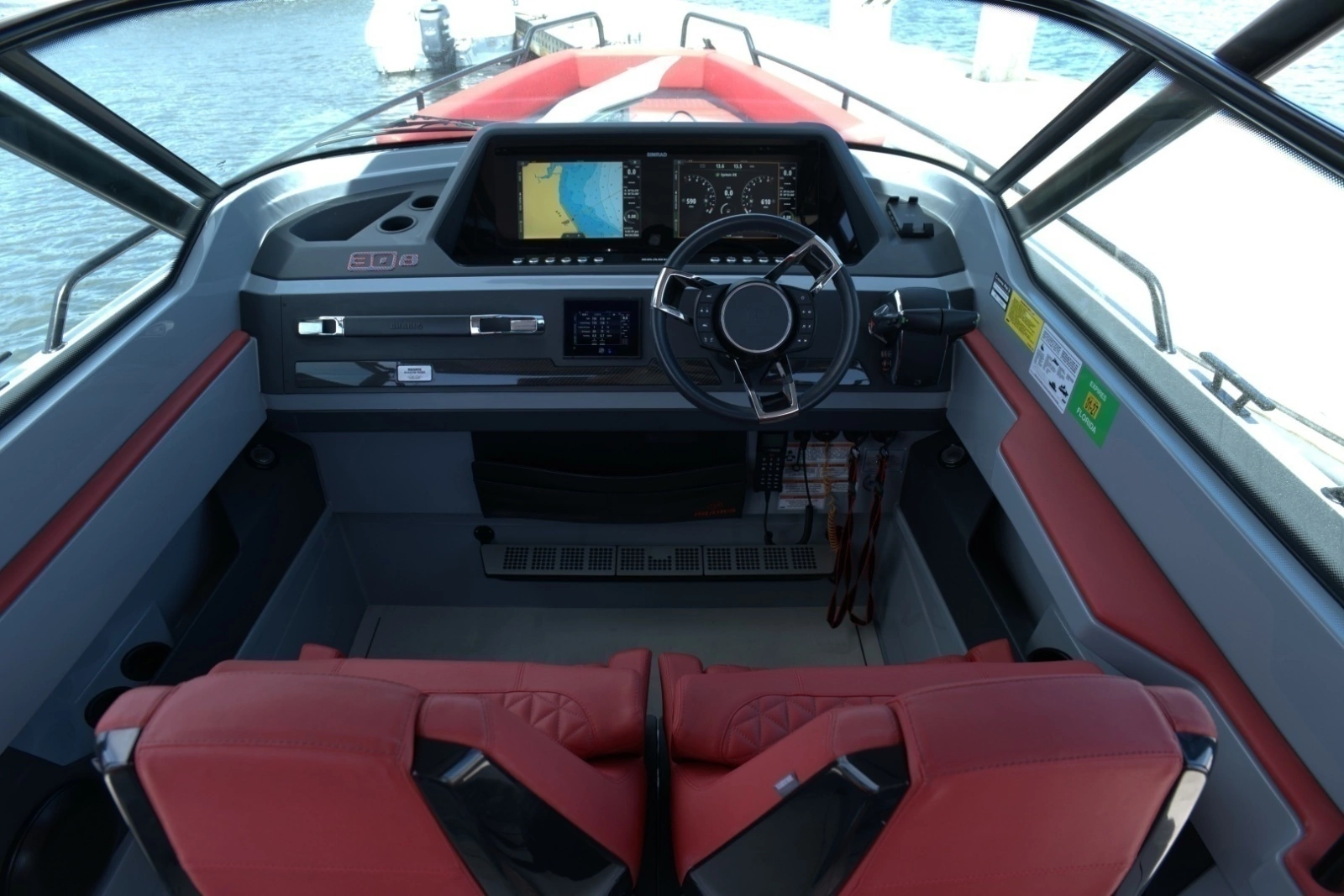 2023 Axopar 28 Brabus Shadow 500