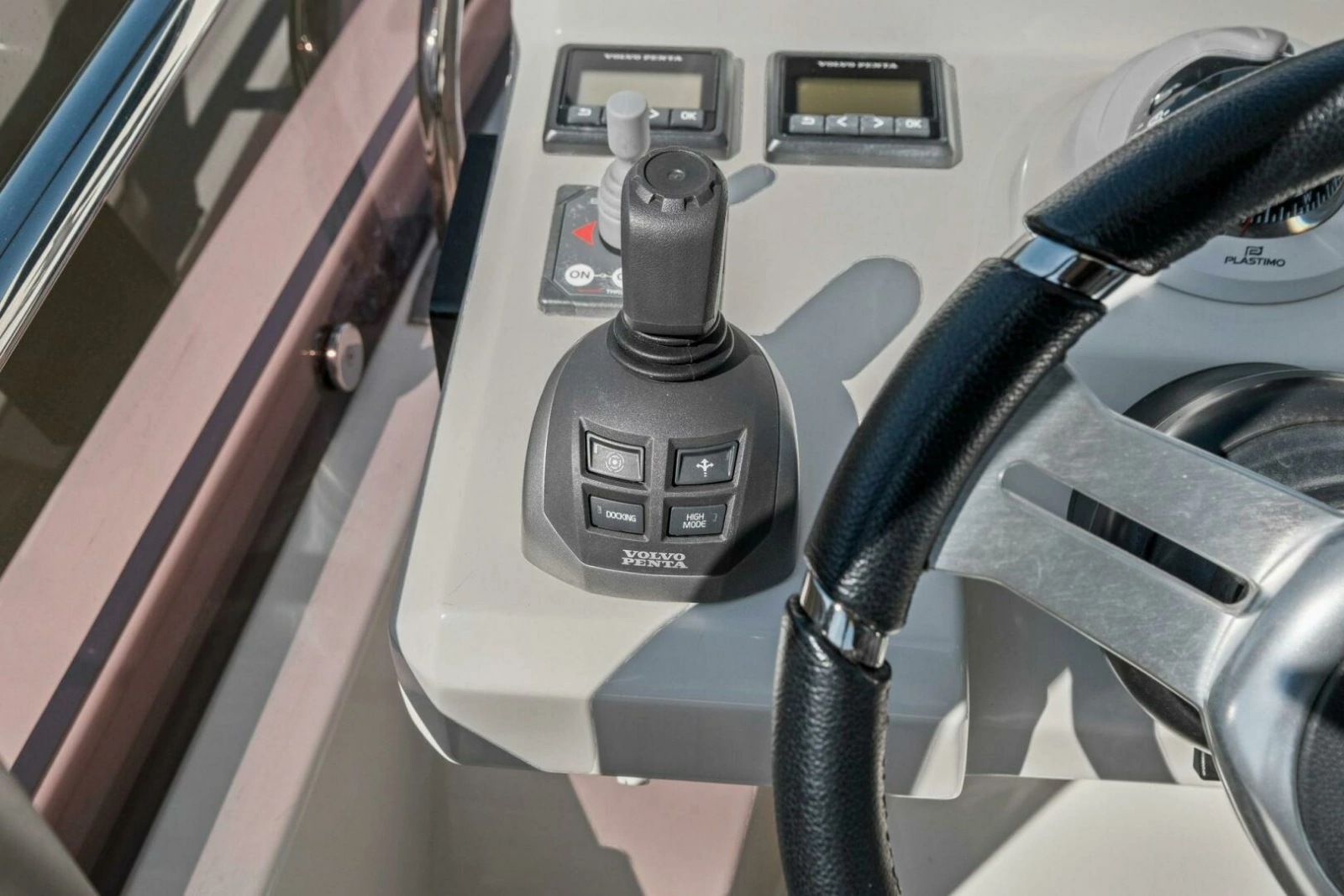 2022 Prestige 520 Flybridge photo 66