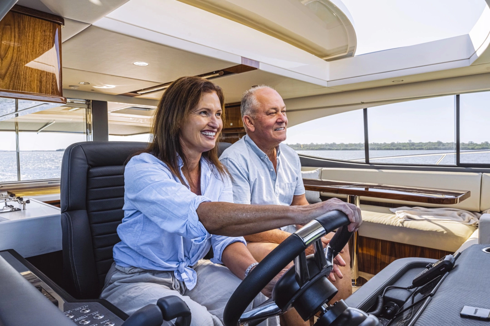 465 SUV 46ft Riviera Yacht For Sale