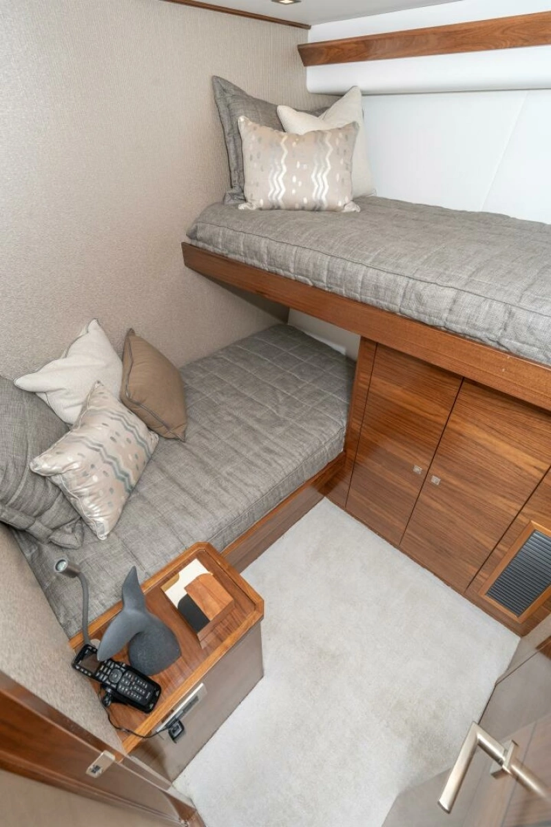 2025 Viking 90C 