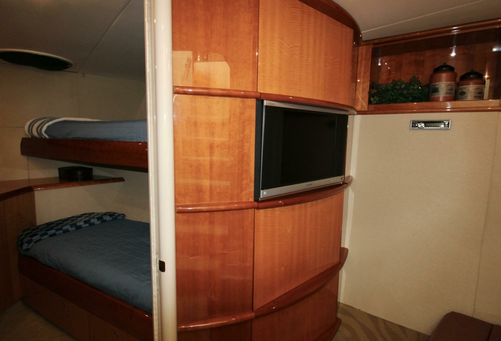 74' 2007 Lazzara Yachts 74 Motor Yacht