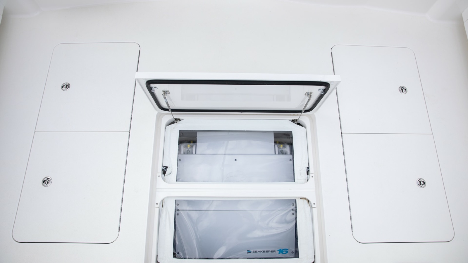 58' 2020 Viking 58 Convertible