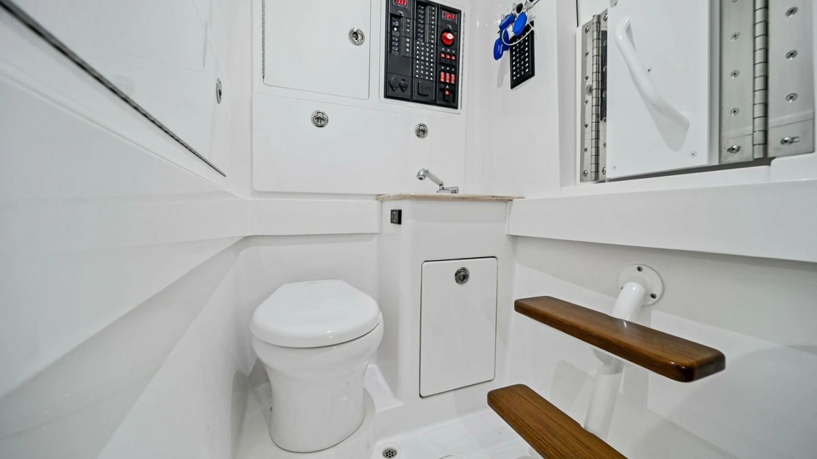 Compact Yacht Head with Controls