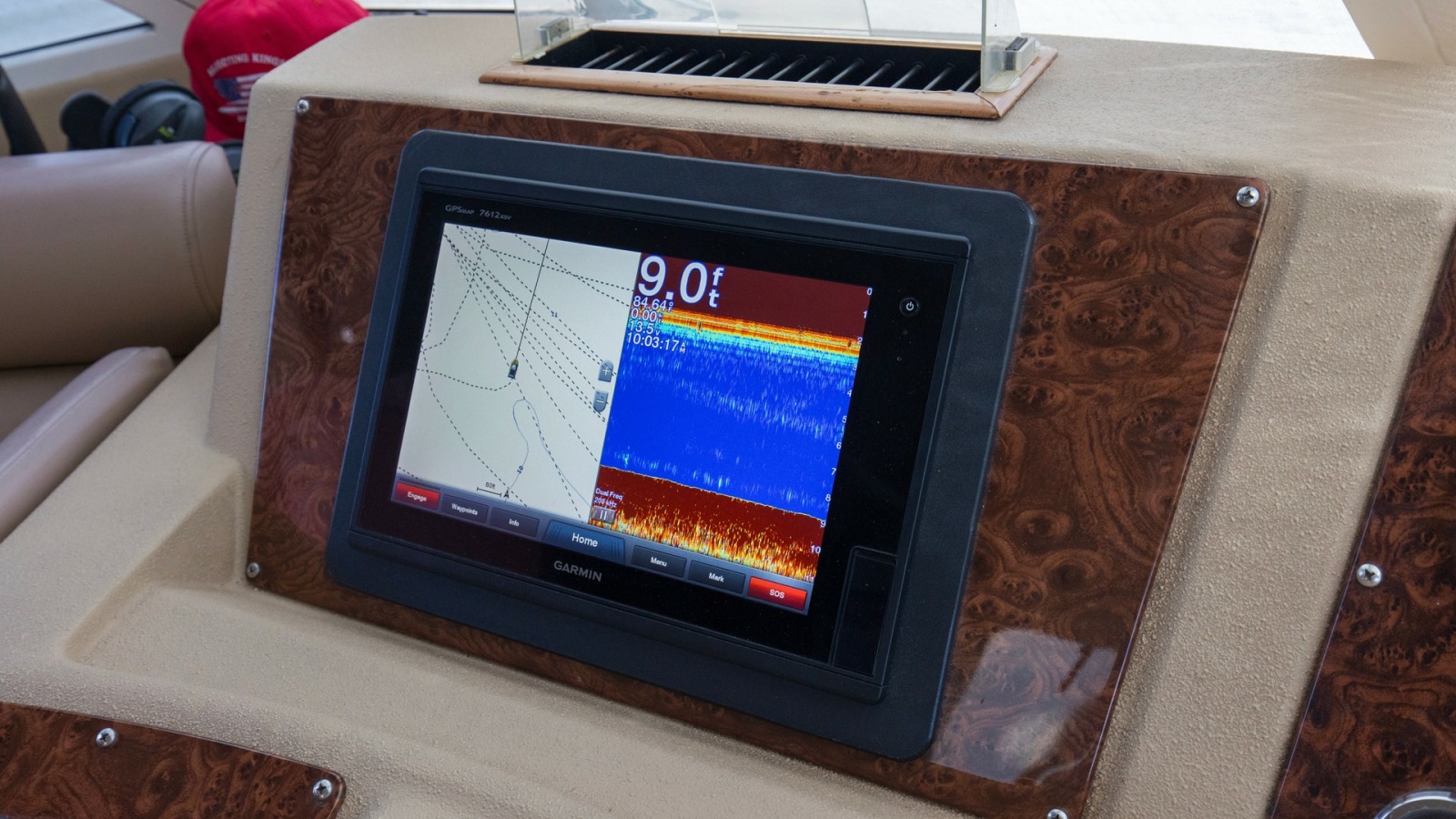 2007 Meridian 490 SE Pilothouse Trust Electronics (2)