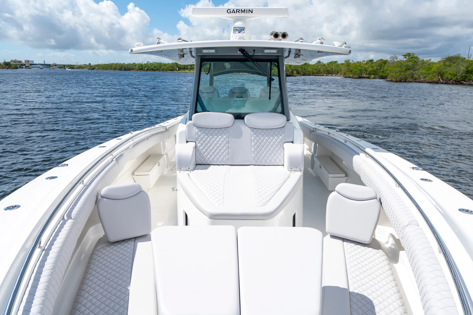 42 Lujo 42ft HCB Yacht For Sale