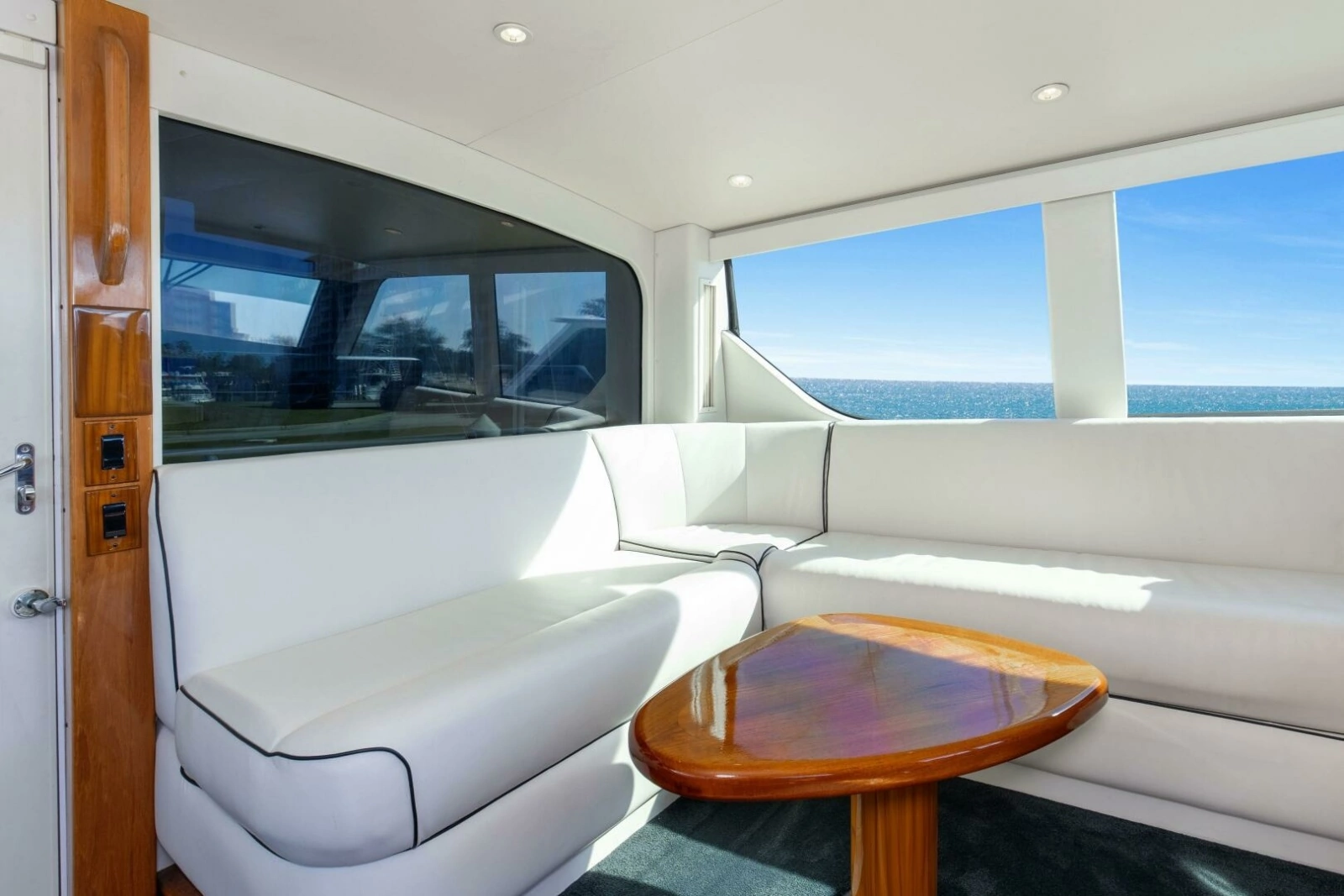 2001 65 Viking Convertible Enclosed Bridge Partnership Upper Helm (4)