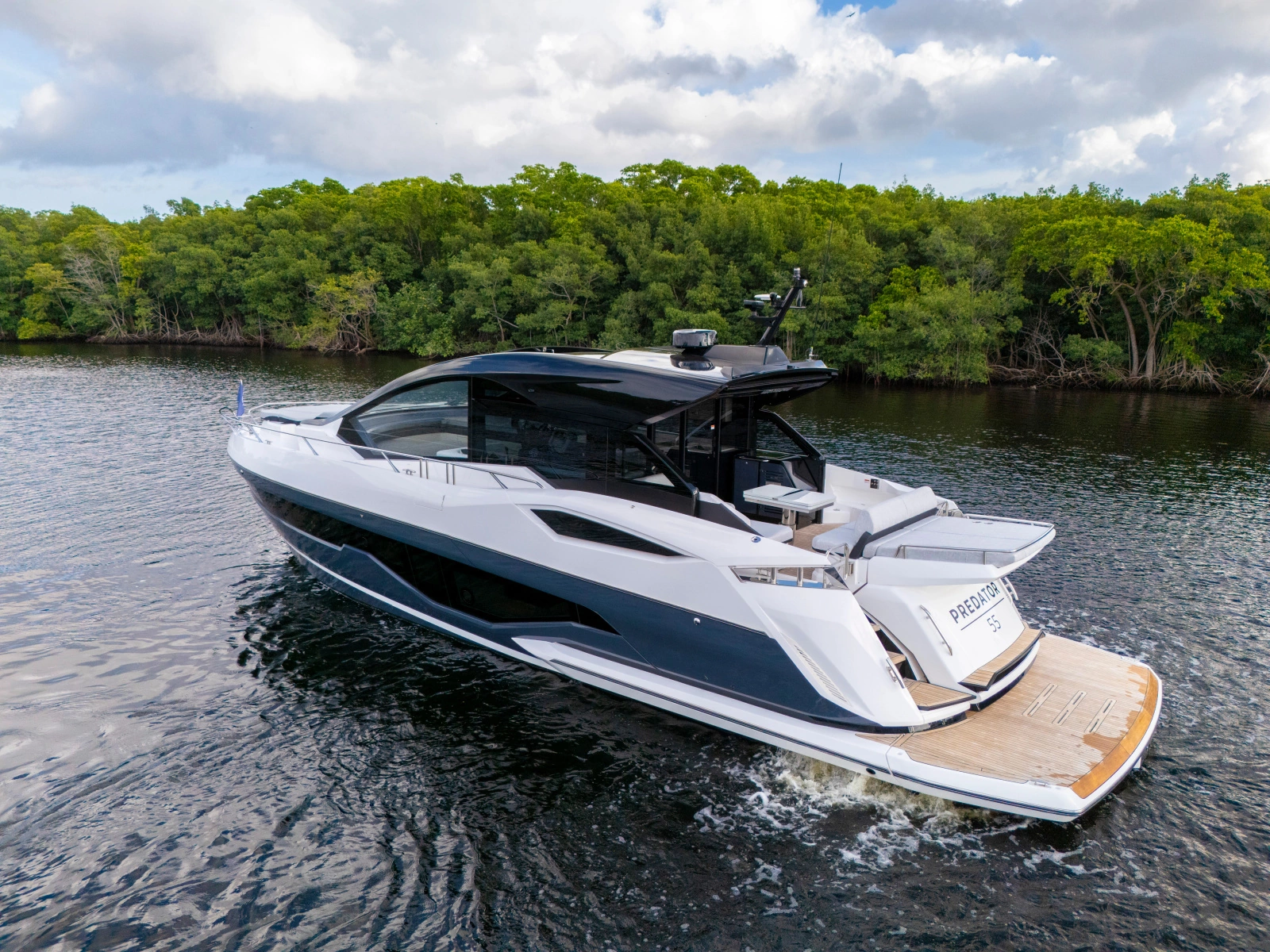 PREDATOR 55 55ft Sunseeker Yacht For Sale