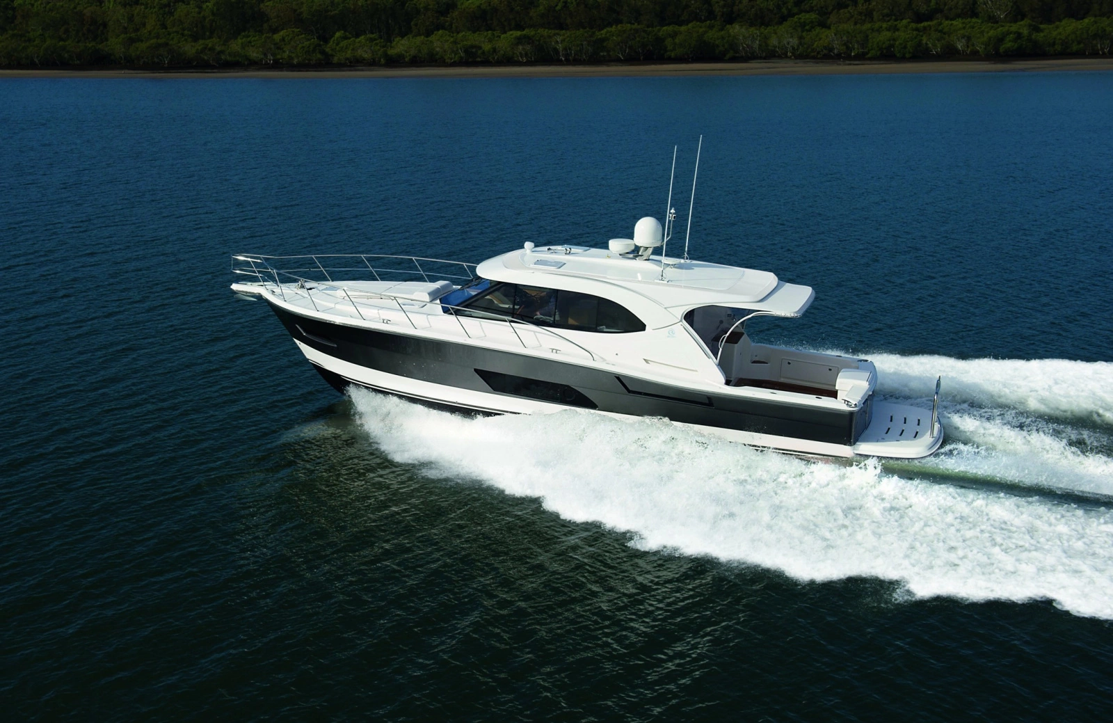 445 SUV 44ft Riviera Yacht For Sale