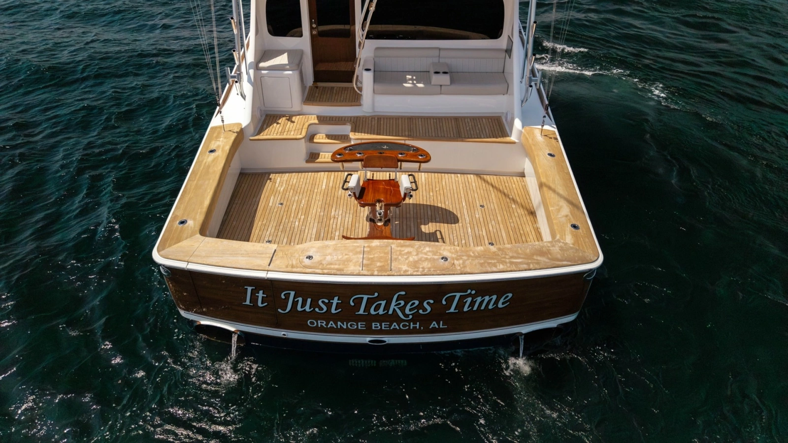 Aft Deck and Transom View
