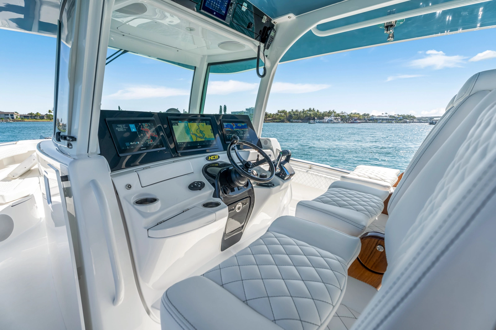 42ft HCB Yacht For Sale