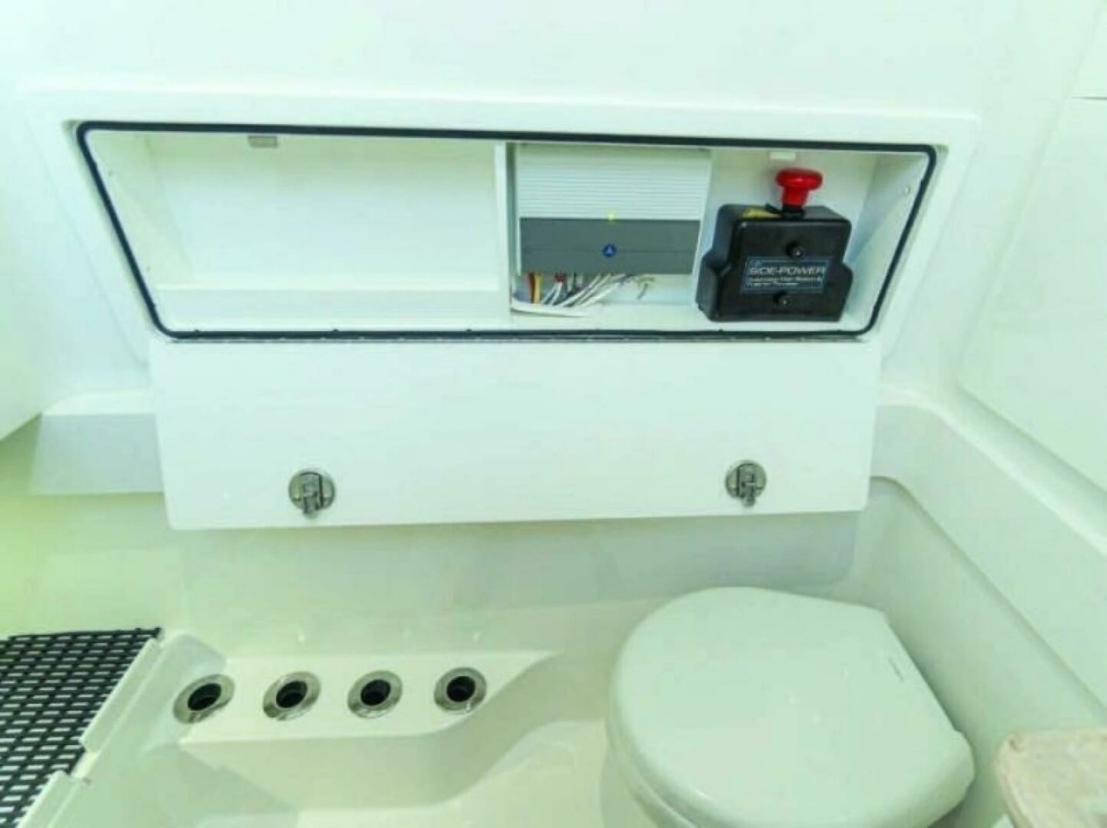 New V-37 Valhalla Boatworks Center Console