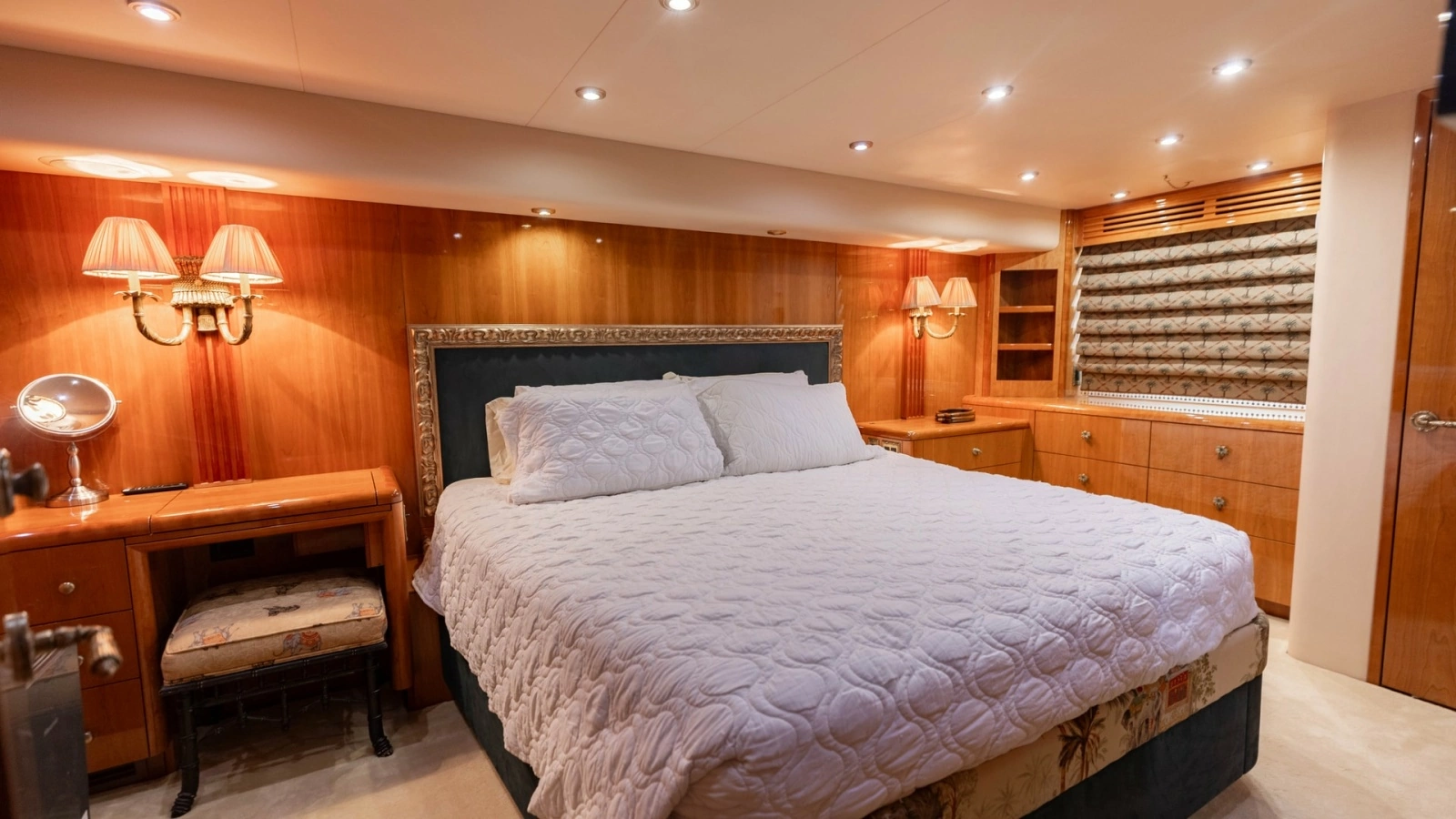 2007 Hatteras 68 Convertible- KEMOSABE- Master Stateroom