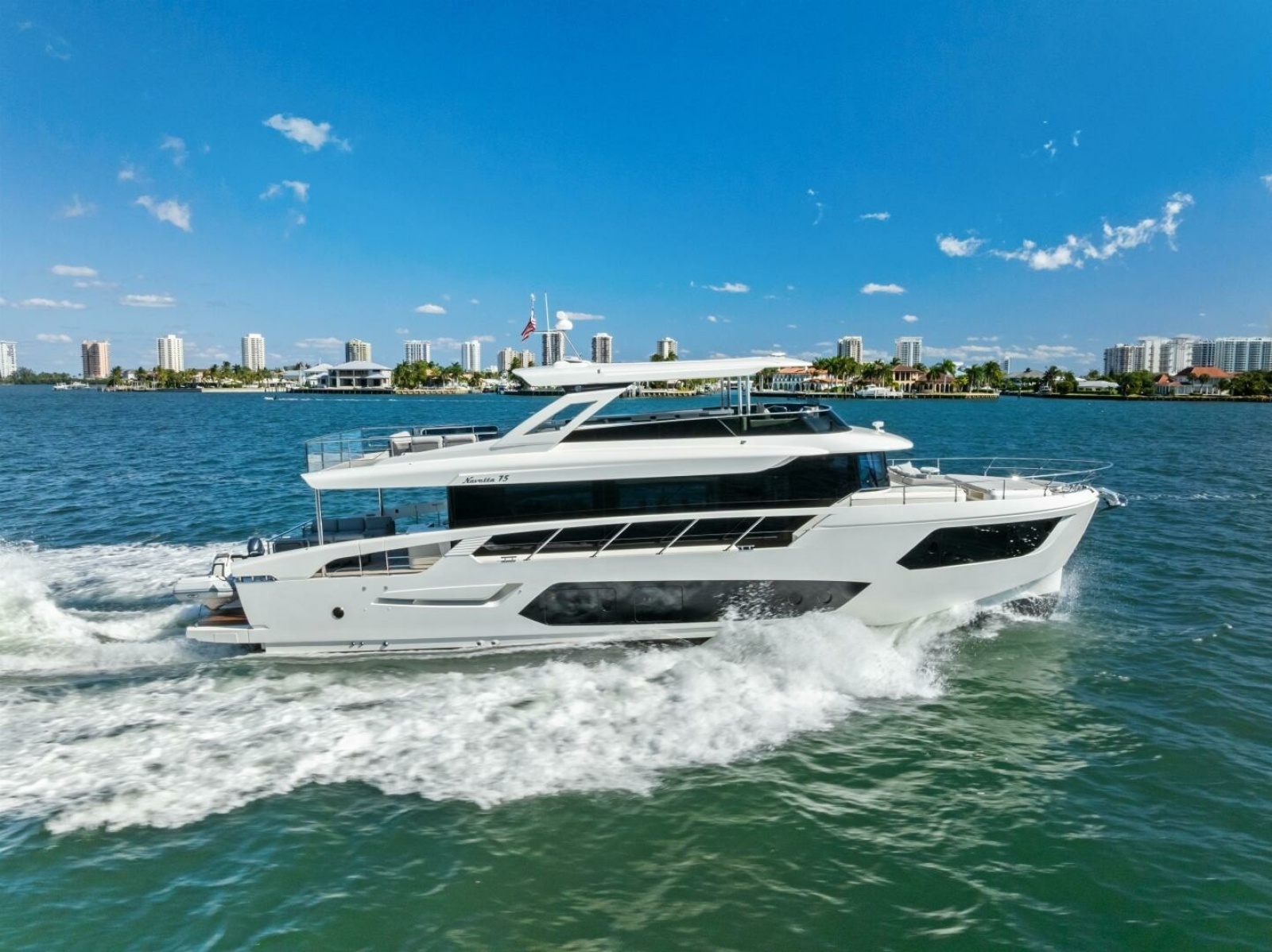 75' 2025 Absolute 75 Navetta