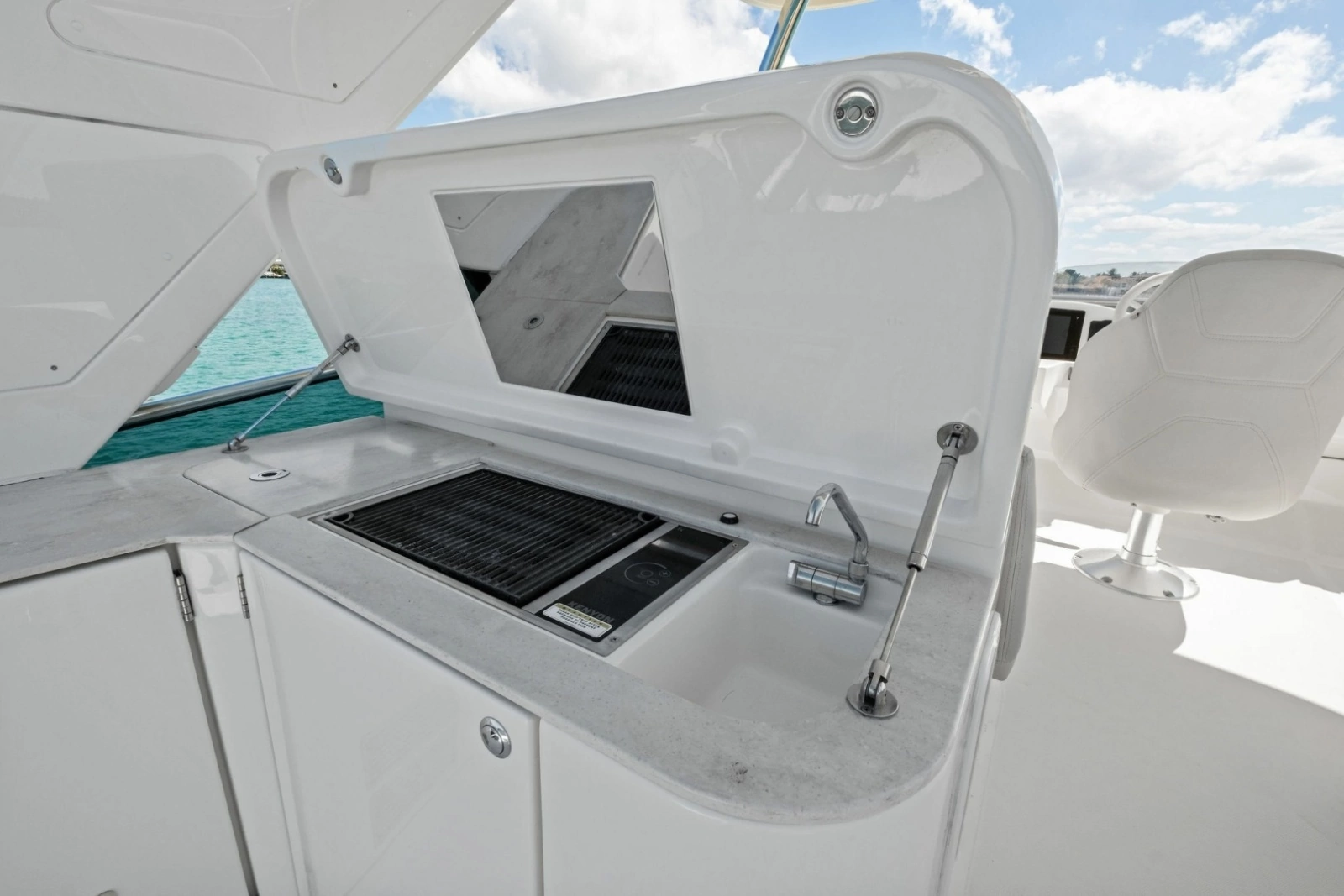 2019 Absolute 52 Navetta